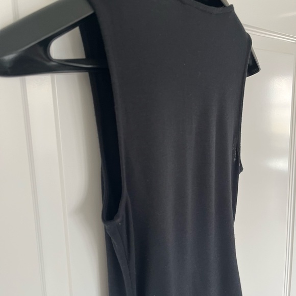 Banana Republic black sleeveless top - Picture 6 of 6